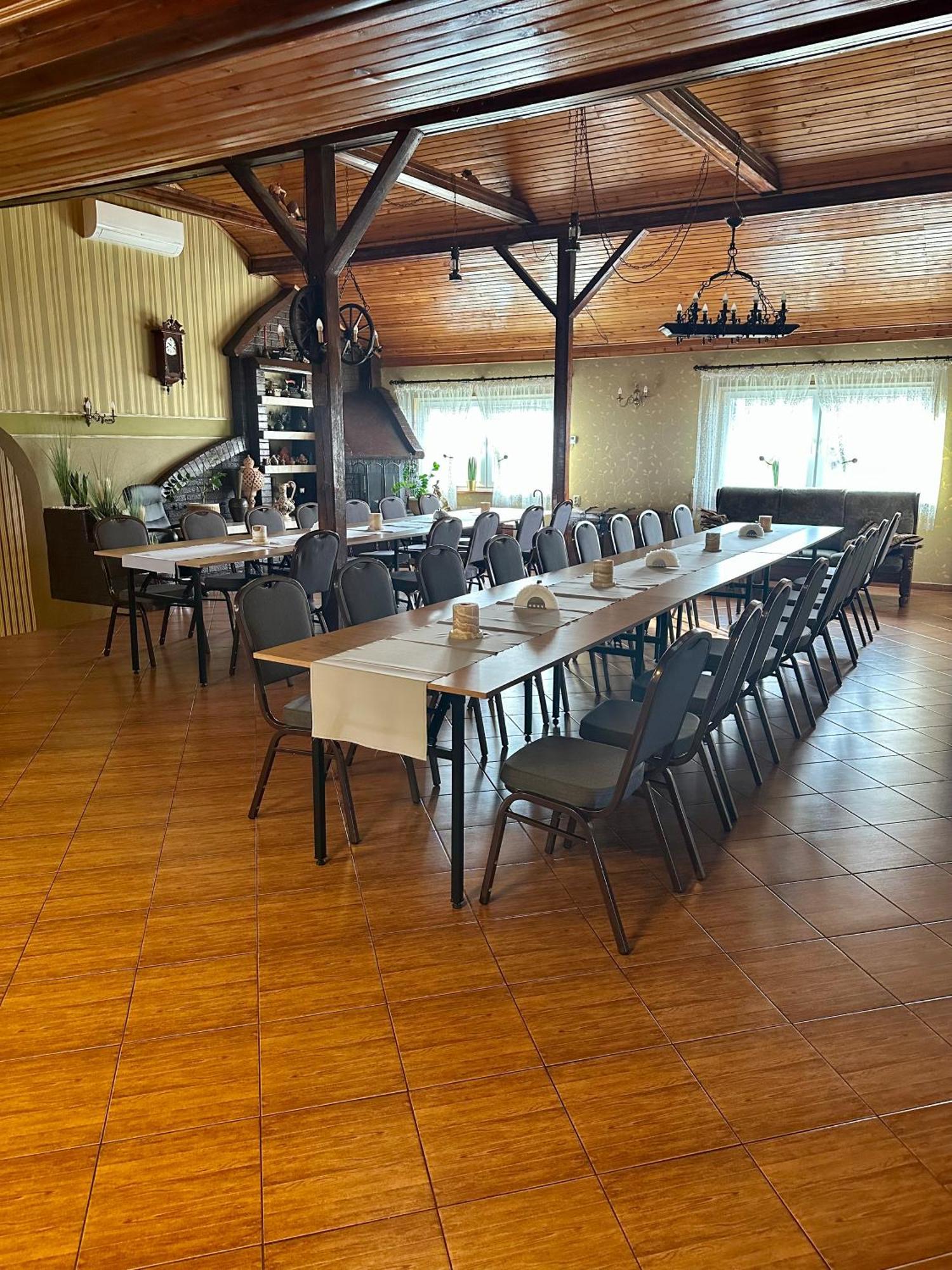 Zajazd Restauracja Derby Błonie Exterior foto